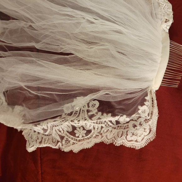 Lace Wedding Veil main image 7